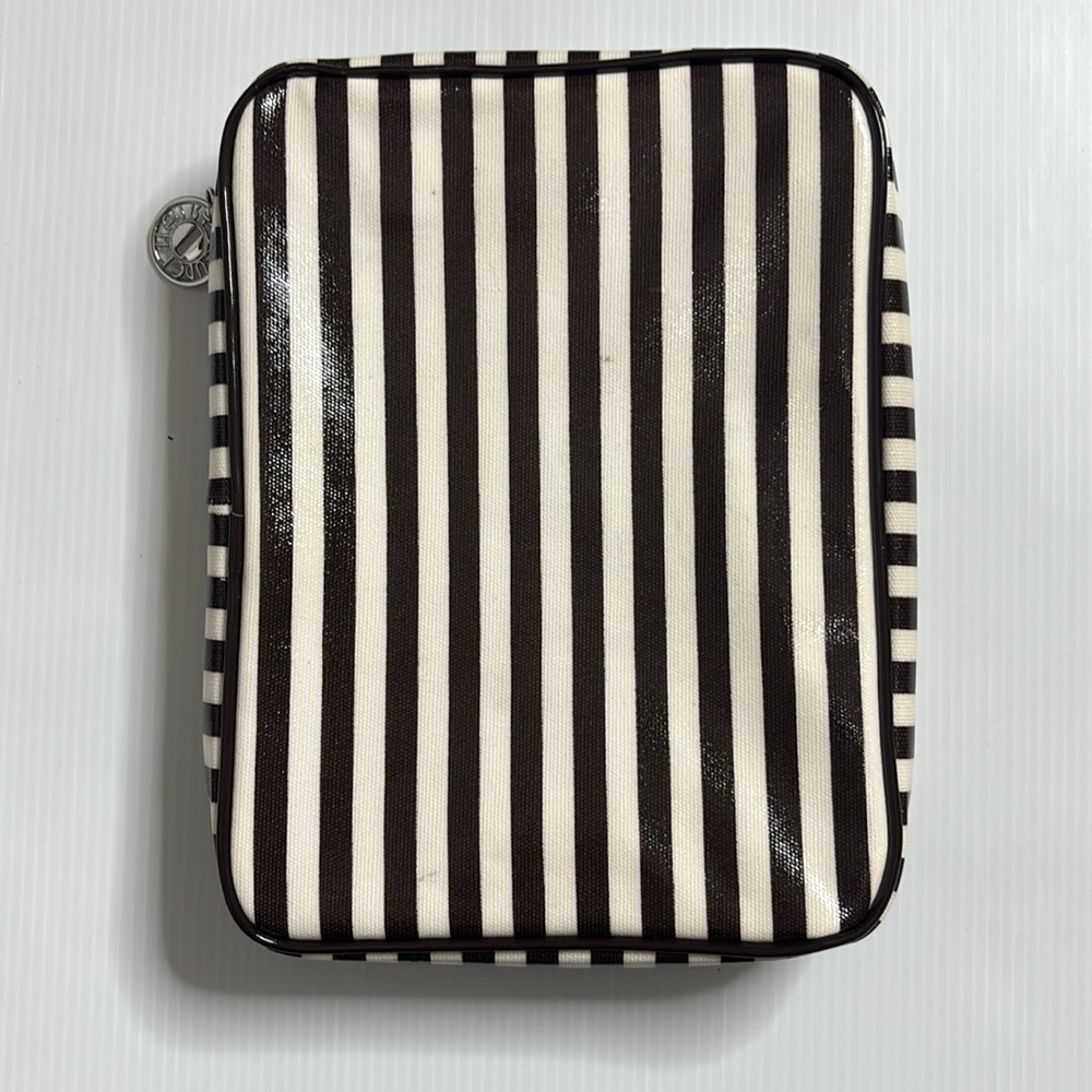 henri bendel Black and White Striped Cosmetic Case